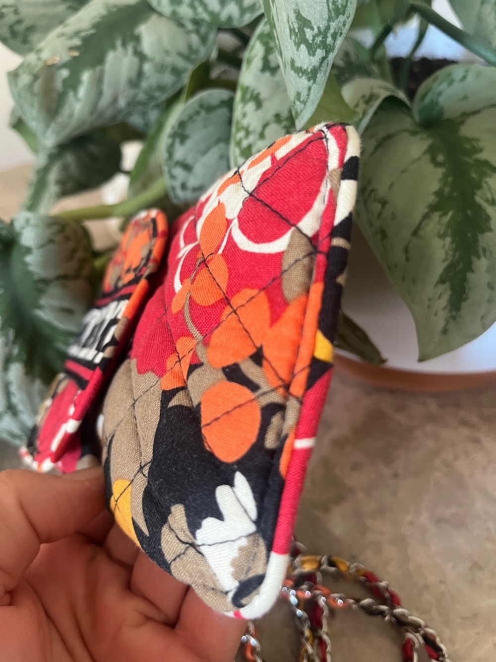 Vera Bradley Floral Quilted Mini Crossbody Phone Case in Red, Orange, Black - Picture 4 of 7